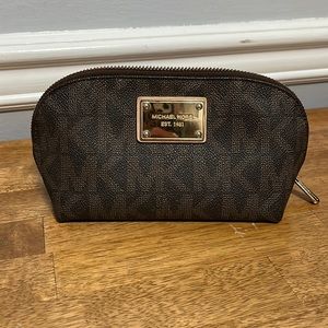 Michael Kors make up bag
